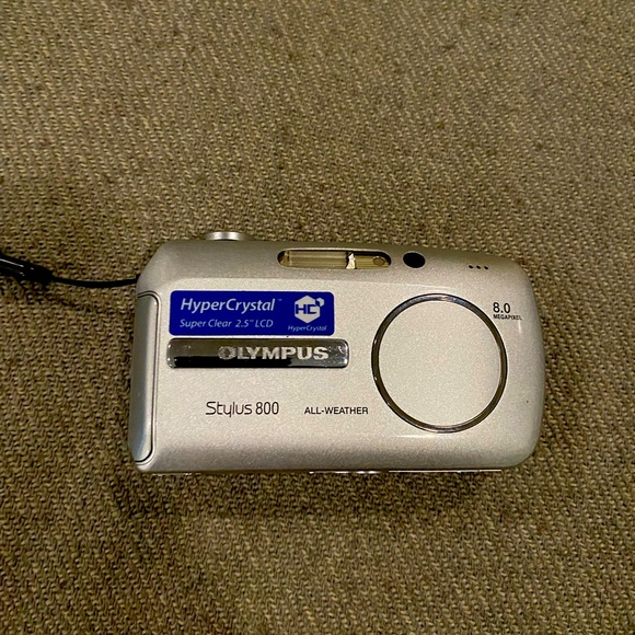Olympus Digital800 “As Is”Item Digital Camera- untested-No